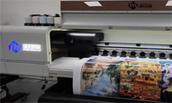 Πλάτος 1250MM βασισμένο στο νερό μελάνι ΧΡΩΣΤΙΚΩΝ ΟΥΣΙΏΝ εκτυπωτών διαφήμισης εκτυπωτών εσωτερικό